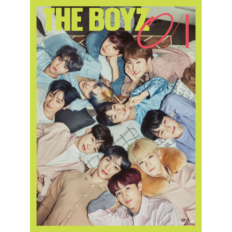 第一本官方写真集《THE BOYZ O/Iout情》在展览会会场贩卖通常版·粉丝俱乐部限定版!​